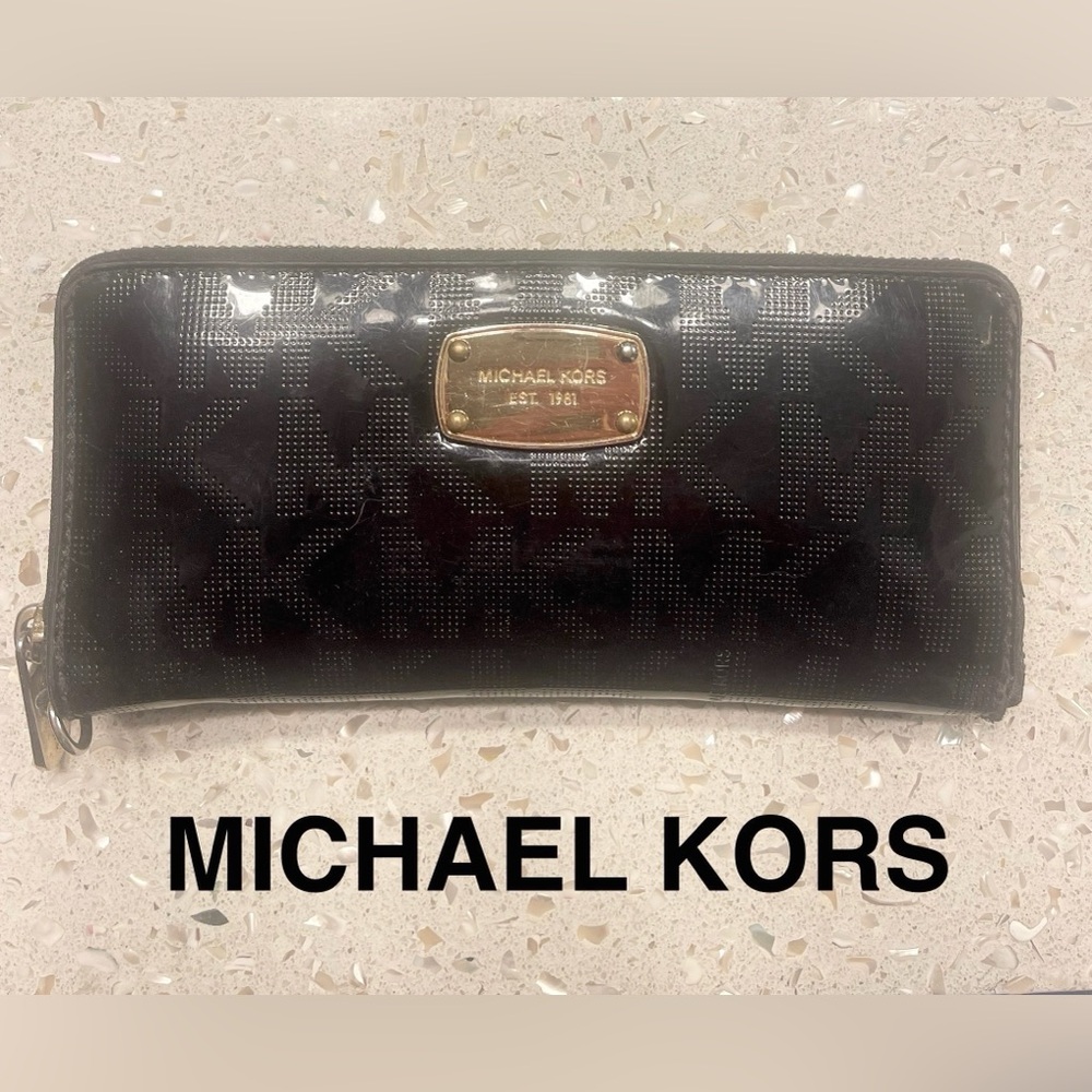 Michael Kors Patent Leather Wallet Black